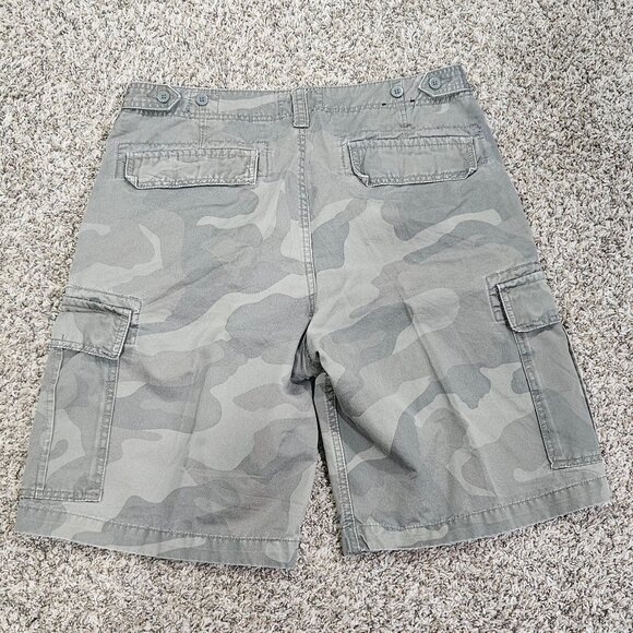 Men's Camo Cargo Utility Shorts - 34 waist - Picture 10 of 11